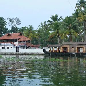 Hotel Chaandhni Lake View Alappuzha