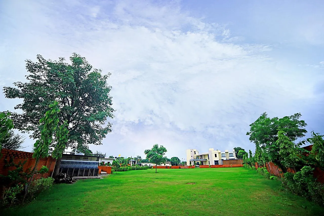 Dreams Resort Udaipur 3*,