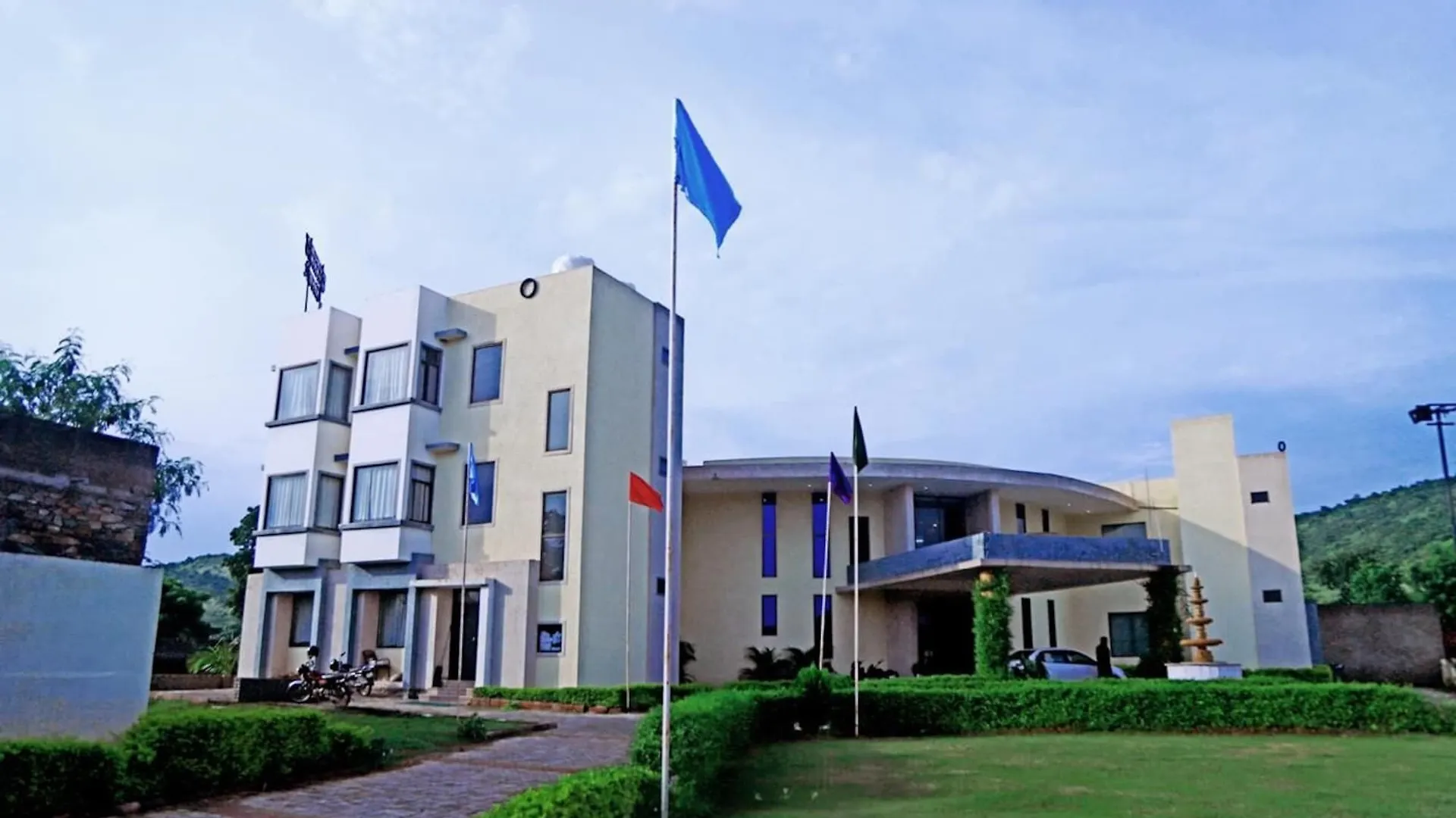 Dreams Resort Udaipur